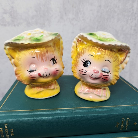 1950s Vintage Enesco Japan Miss Priss Winking Kitty Cat Salt