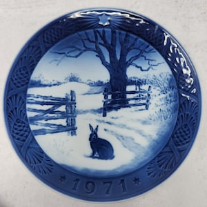 Bing & Grondahl Porcelain Christmas Plate 1971 Hare in winter, Rabbit, Rabbits, denmark, bing and grondahl plate, Royal Copenhagen