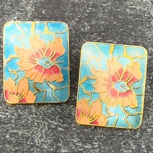 Vintage Cloisonne Cloisonné Floral Orchids Enameled Colorful Gold Tone Pierced Earrings, unsigned, costume jewelry, estate jewelry