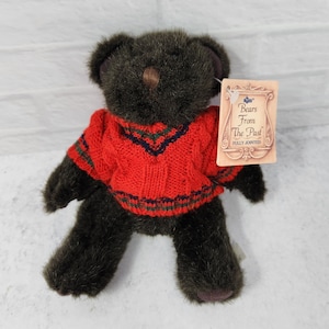 Vintage RUSS Limited Edition Signature Bear From The Past Brown Bear Retired Plush New Old Stock with Tags, Collegiate Bear?