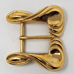 Vintage 1988 Kleinberg Sherrill Gold Tone Belt Buckle 2.5&quot; x 2.25&quot; (fits belt up to 1&quot; width)