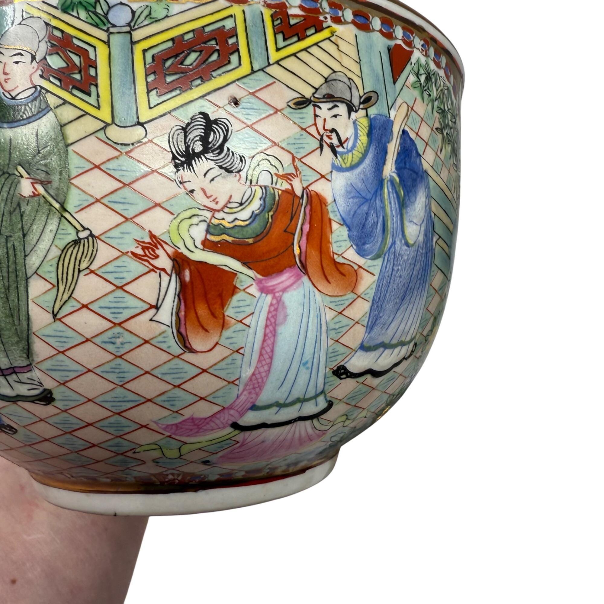 20世紀半ばの中国の芸者と戦士のフィギュア付き壺（マルチカラー、6.5
