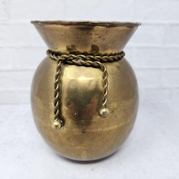 Vintage Fluted Glass Vase with Braided Middle Detail Vintage Fluted Glass Vase with Braided Middle Detail
