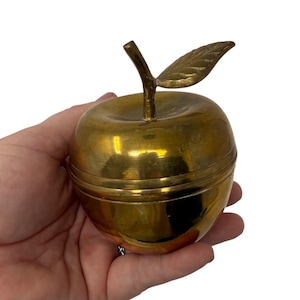 Vintage Brass Apple Trinket Box – Solid Brass Lidded Apple Keepsake Container 4″