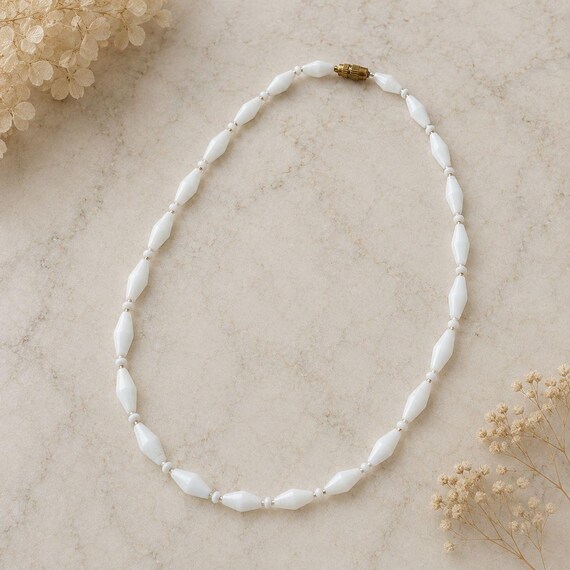 Vintage 1960s White Glass Bead Necklace Made in India New Old Stock Never Worn
