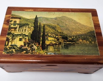 Vintage Cedar Jewelry Trinket Box Decoupage Scene on Lid, Dovetail Joints 8" x 5.5" x 3.5" Vintage Home Décor, Vintage, Antique Jewelry Box