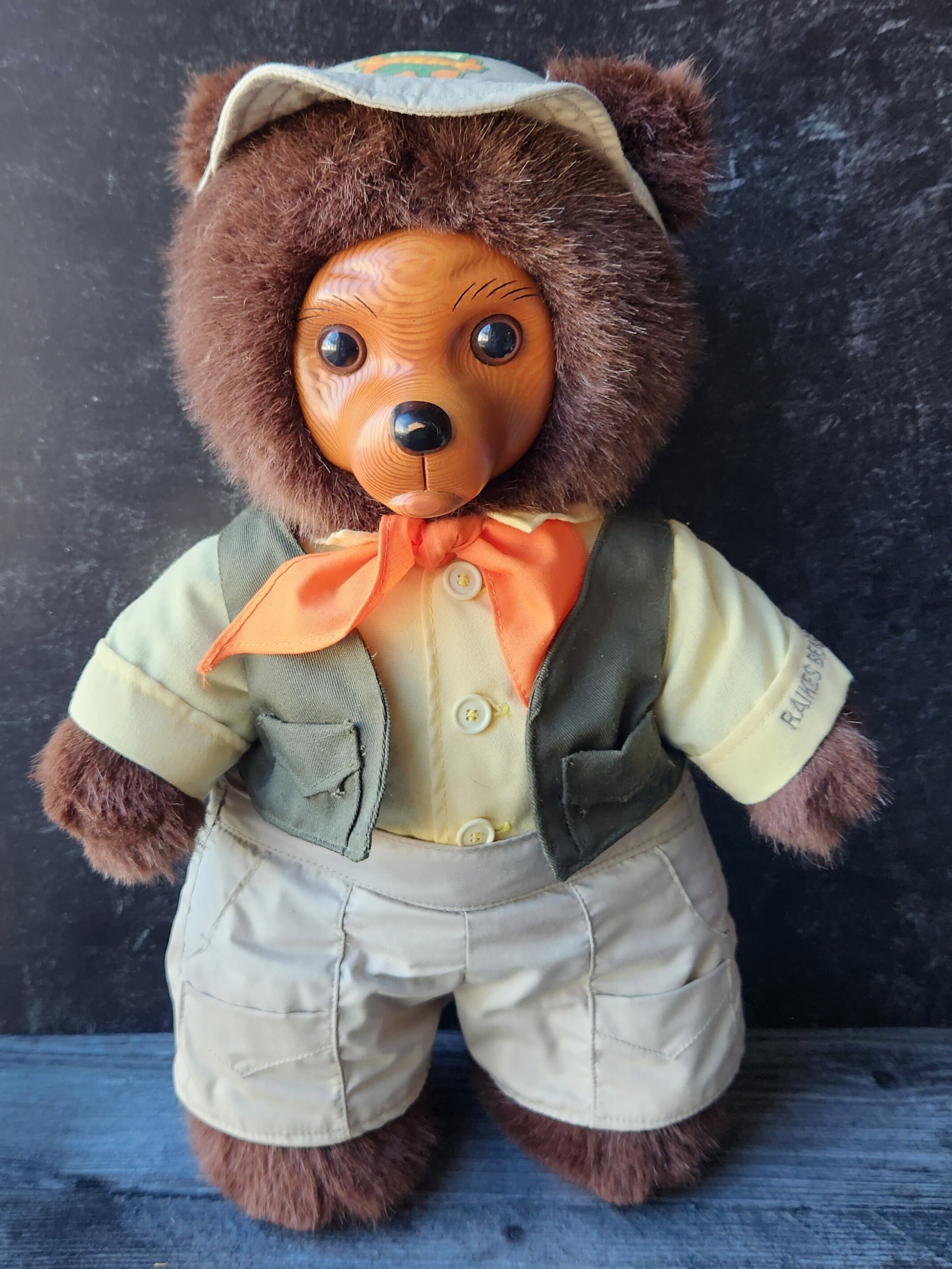 Set of 2 Raikes Bears CAMP GRIZZLY Hillary and Jeremy 1990, Teddy