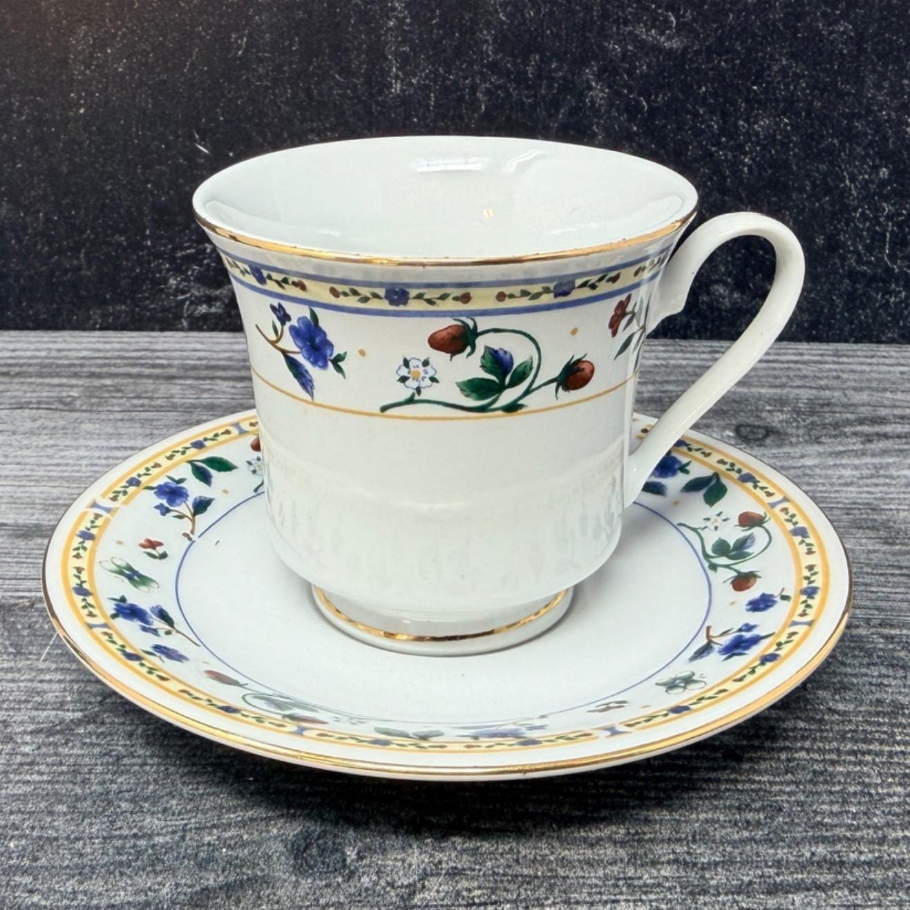 Vtg Truly Tasteful Fine China Teacup Saucer Strawberry Blue Floral