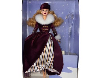 Muñeca Barbie patinadora sobre hielo victoriana de 1996 n.° 27431, edición especial de Barbie navideña, coleccionable de Mattel en su caja original.