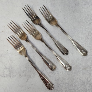 5 Vintage Dinner Forks COVENTRY SHELL 1847 Retroneu Silverplate, vintage flatware, vintage tableware, vintage knife, Seashell