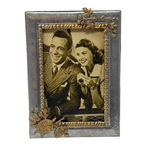 Vintage Zinn Messing Schildkröte Blumen Bilderrahmen 10x10 Tabletop 1990er Jahre