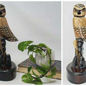 Figurine en bois peinte à la main, décoration MCM, Mid-Century des années 1950 des années 1960.