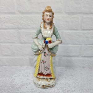 Vintage Victorian Woman Porcelain Figurine Romantic Bouquet of Flowers 1940s Occupied Japan Statue Fancy Renaissance Lady Figure Colonial