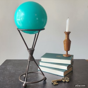 Vintage Cast Iron Wrought Sphere Crystal Ball Stand Orb Stand Crystal Display, Sphere Holder, Display Stand, Sphere Display, Altar Décor