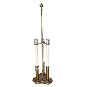 Luminária de mesa Bouillotte vintage de latão Stiffel com 3 velas, iluminação tripla, iluminação elegante Hollywood Regency, luminária de biblioteca, luminária de mesa