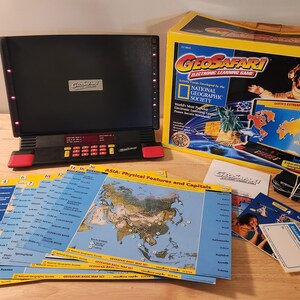 Vintage 1997 Geosafari Electronic Learning Game EI-8865 System