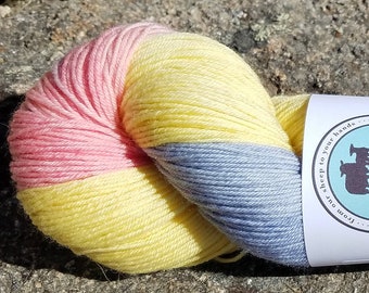 Hand Dyed sock yarn, Kettle dyed yarn, British Bluefaced Leicester 4 ply sock yarn, 438 yds, 100g