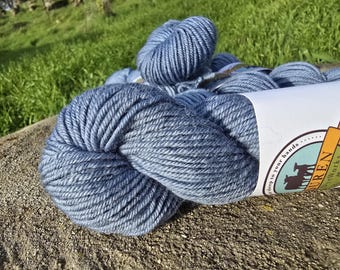 Non-super wash wool yarn, worsted weight, 109 yards, 4 ply, 50 g