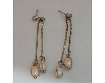 Vintage gold tone chain double dangle faux pearl post earrings