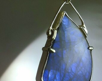 Designer Natural Blue Labradorite set in Sterling Silver