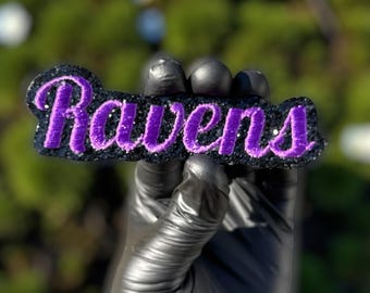 Aplique termocolante bordado com glitter dos Ravens, patch roxo e preto do time, aplique esportivo, patch para jaqueta e boné, acessório para torcedor de futebol americano, personalizado