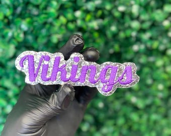 Patch bordado inspirado nos Vikings para jaquetas, moletons e blusas de moletom. Aplicação fácil: basta costurar ou passar a ferro.