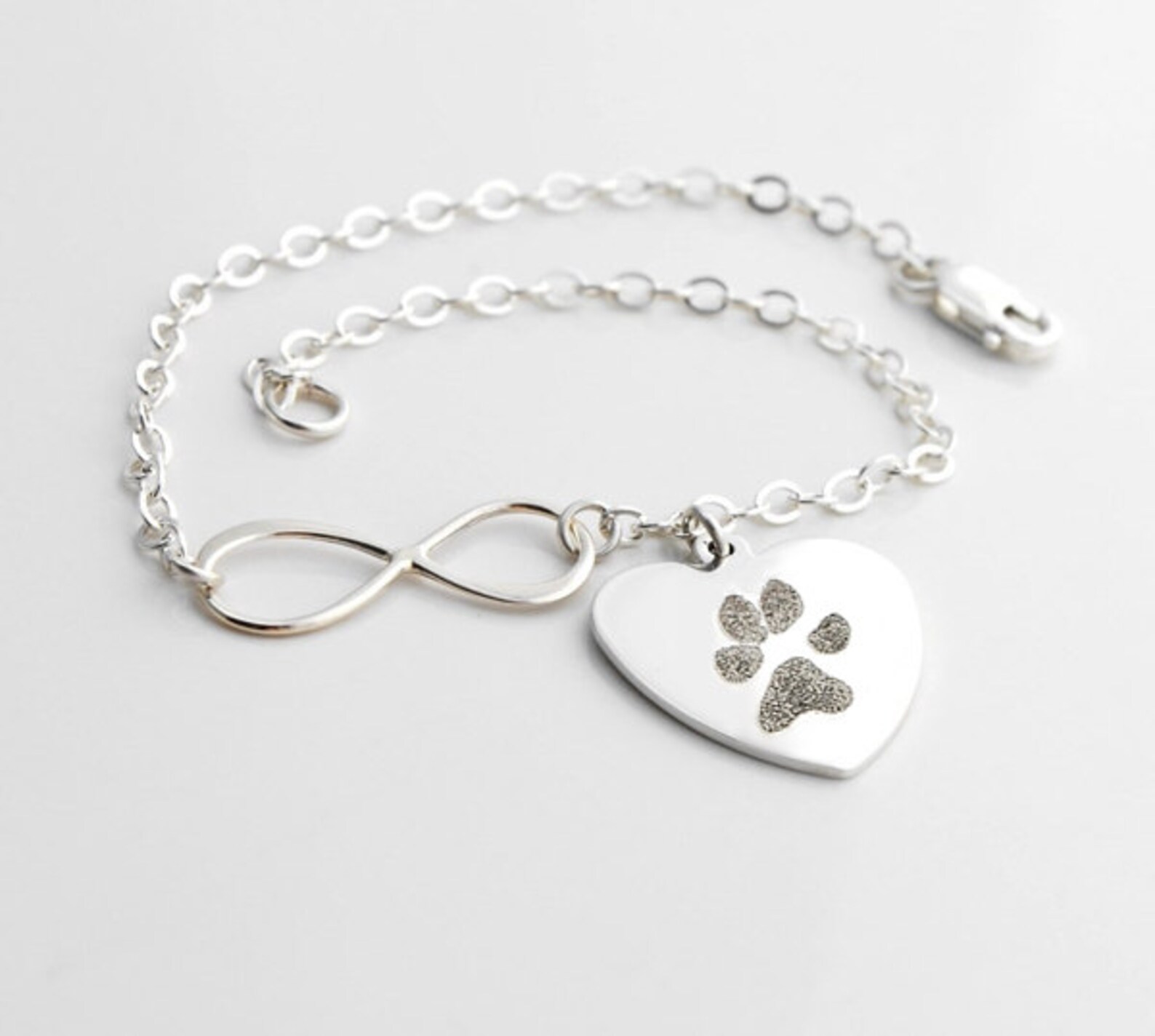 Pet Paw Print Memorial Jewelry Pet Paw Print Memorial Jewelry
