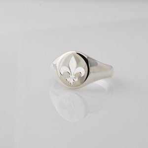 Fleur-de-lis or Any Other Custom Design Signet Ring in 925 - Etsy