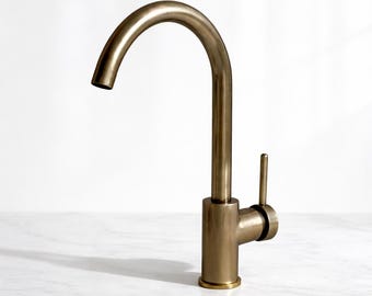 Grifo de cuello de cisne de bronce envejecido: grifo de latón cepillado para fregadero de baño y cocina, mezclador moderno de lujo rústico.
