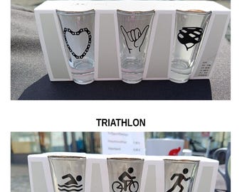 Set de regalo de chupitos de triatlón – 3.8 | 180 | 42, tres disciplinas. Set de tres chupitos, ideal para regalar a triatletas y competidores de Ironman.