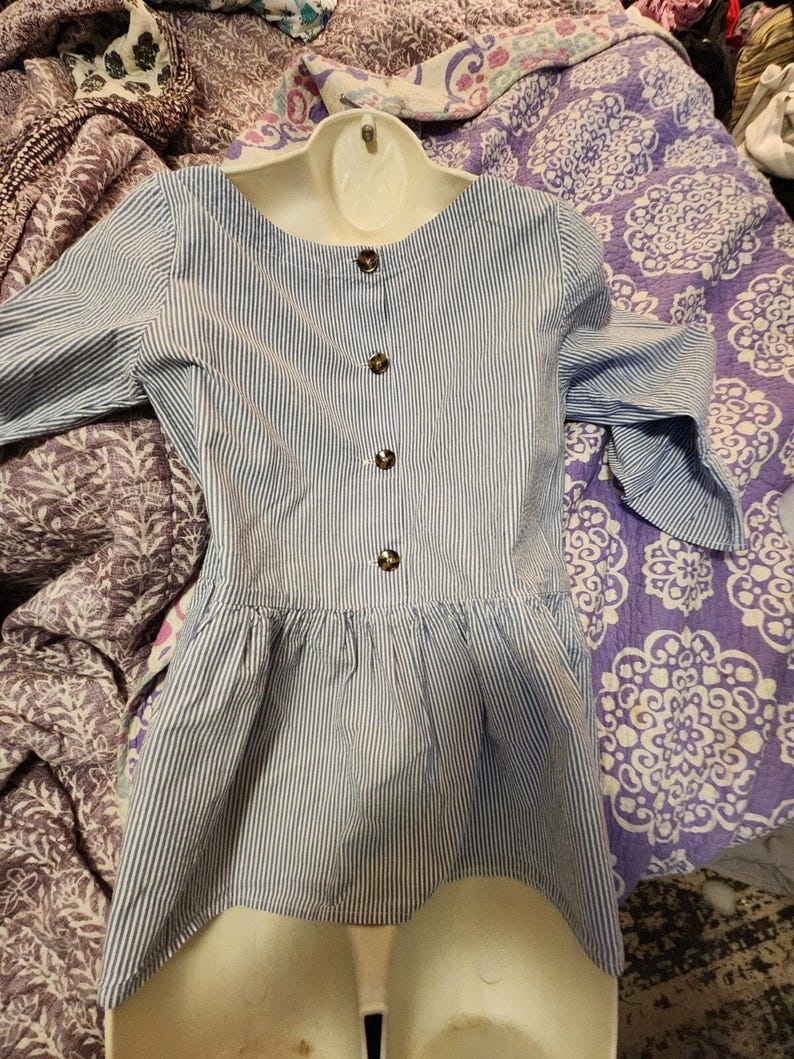 anthropologie Haley and The Hound Women's Seersucker Button Back Top Size Small image 13