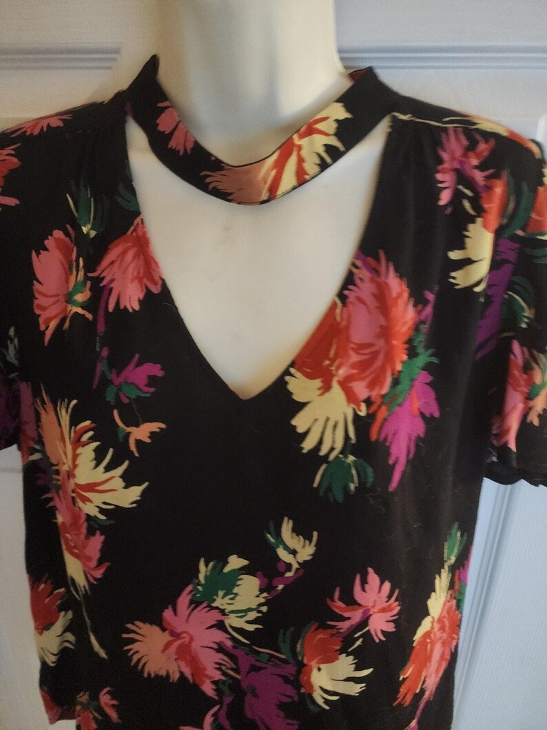 Blusa floral negra para mujer Maeve de Anthropologie, talla pequeña EUC imagen 8