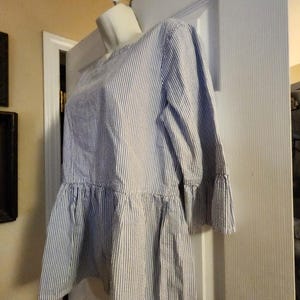 anthropologie Haley and The Hound Women's Seersucker Button Back Top Size Small image 9