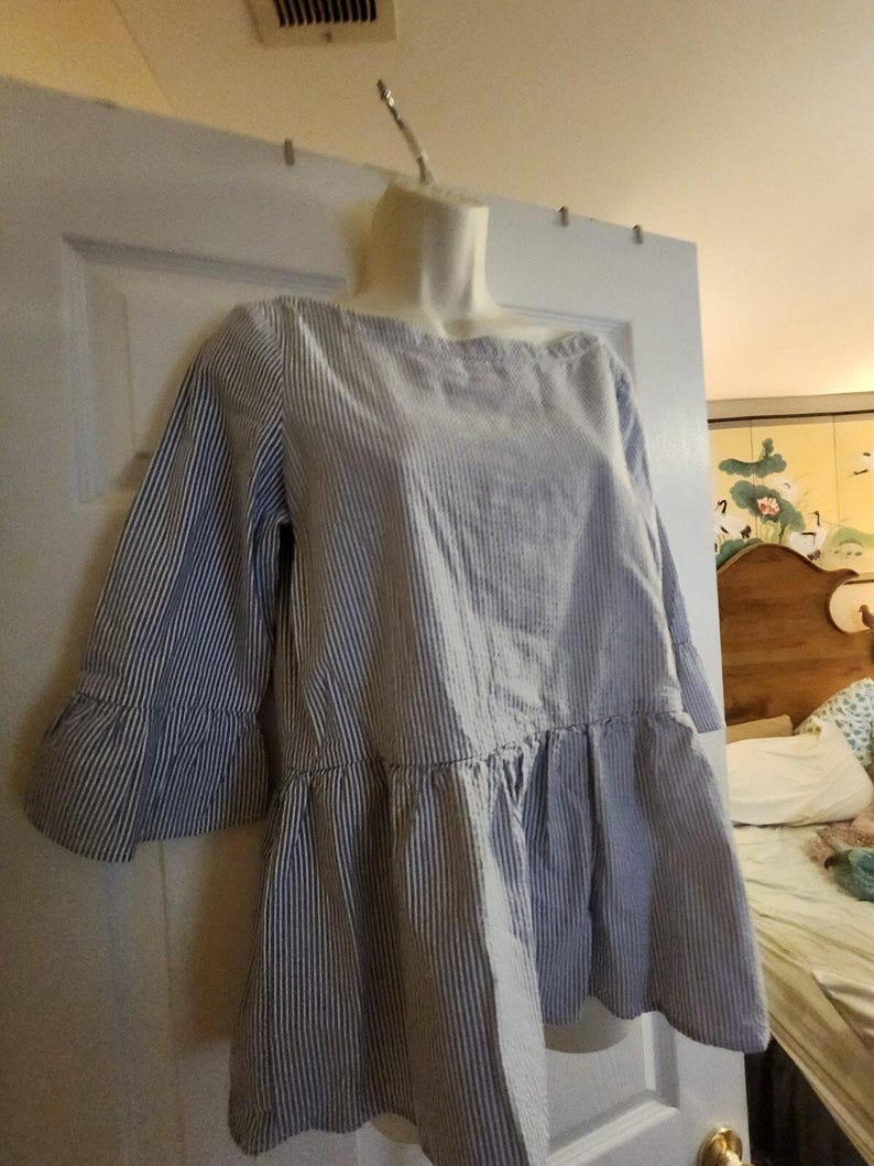 anthropologie Haley and The Hound Women's Seersucker Button Back Top Size Small image 10
