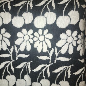 anthropologie Maeve Womens Trixie crop Sweater Blk Wht Cherries Size 1X image 18