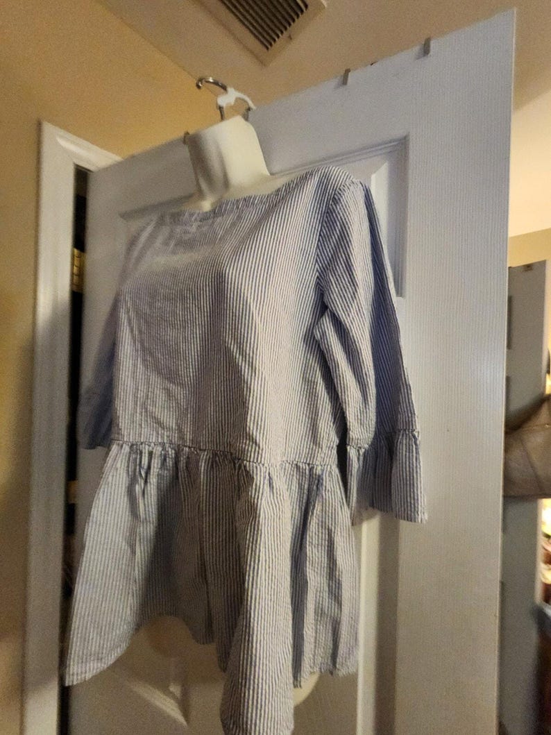 anthropologie Haley and The Hound Women's Seersucker Button Back Top Size Small image 8