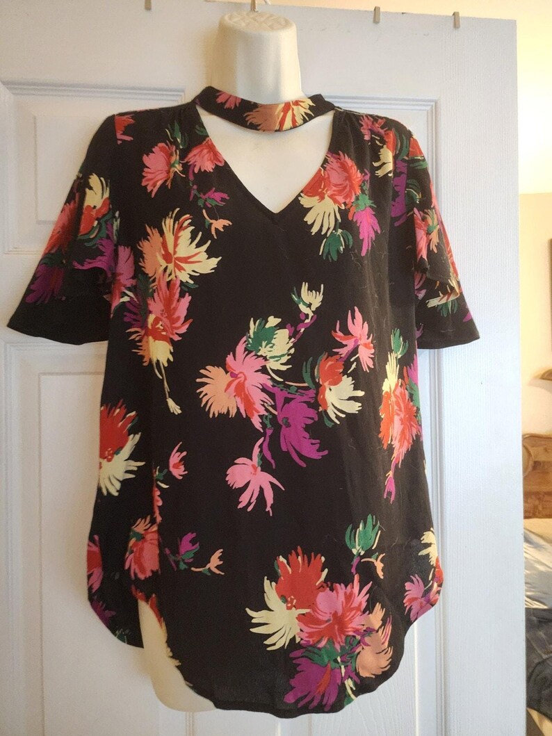 Blusa floral negra para mujer Maeve de Anthropologie, talla pequeña EUC imagen 4