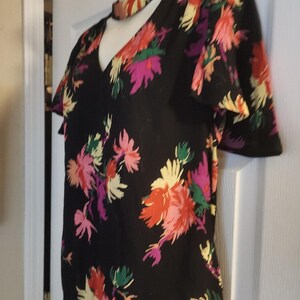 Blusa floral negra para mujer Maeve de Anthropologie, talla pequeña EUC imagen 9