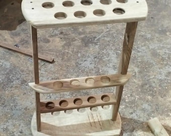 Gehstock aus Holz mit Aufhängung aus Holz