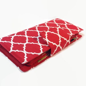 Credit Card Holder, Credit Card Wallet, Credit Card Case, Women's Bi fold Wallet, Red Wallet, Quatrefoil card holder