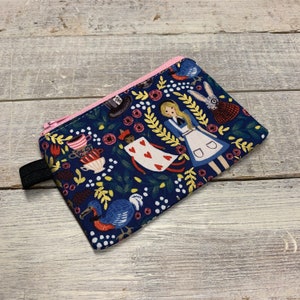 Pochette zippée Alice - Pochette zippée - Cadeaux pour elle - Cadeaux de moins de 10 ans - Porte-cartes - Portefeuille minimaliste - Porte-pièce d'identité