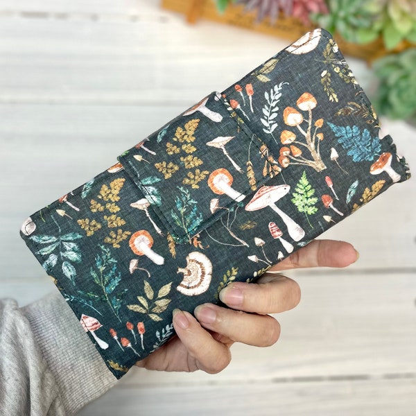 Womens Wallet - Credit Card Wallet  -  Nature - Credit Card Holder - Wallets Women