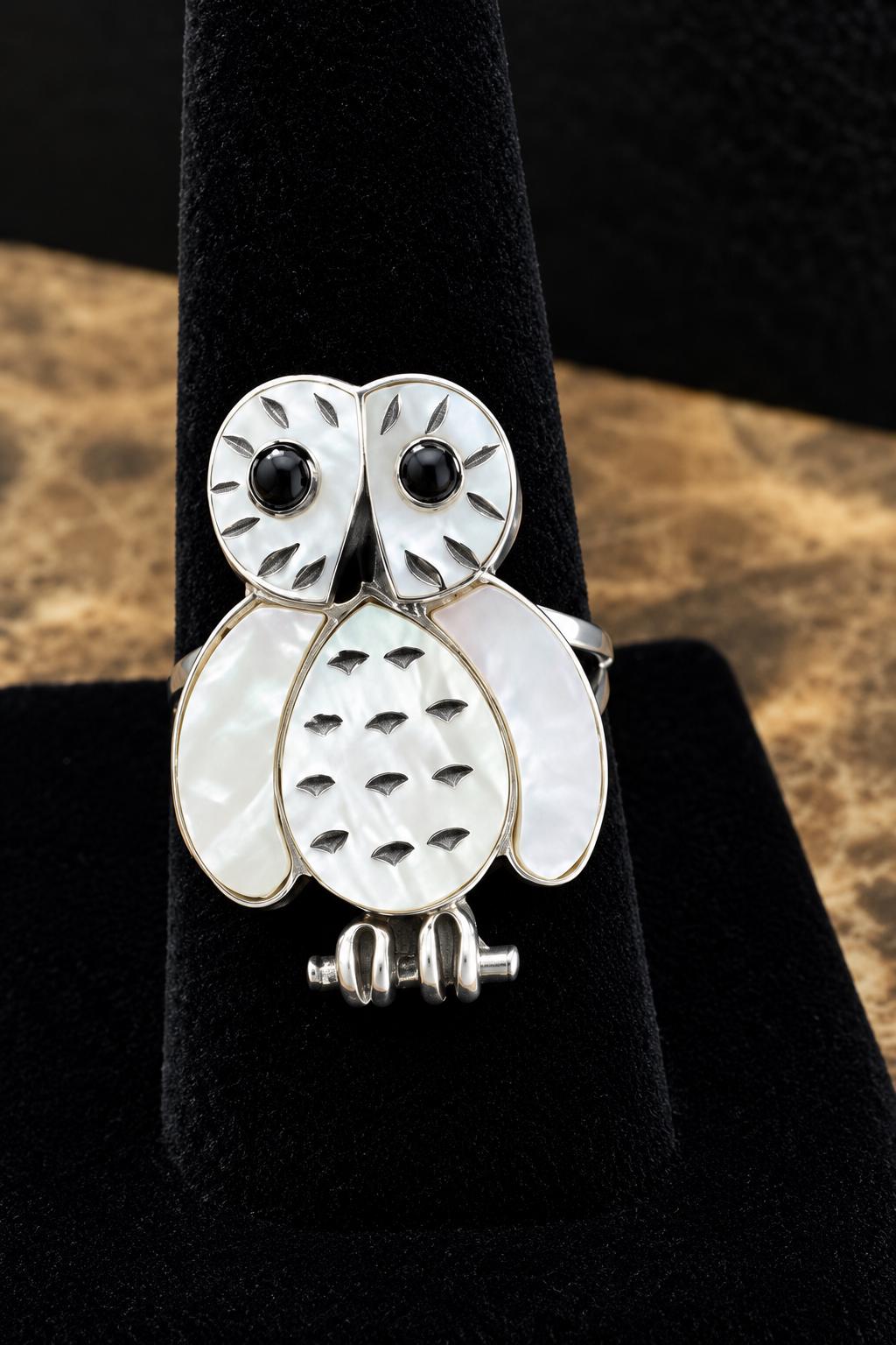 Zuni Owl Inlay Ring Regina Kallestewa Sterling Silver Mother of Pearl Owl Size 6