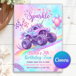 Könnte beinhalten: Eine pastellfarbene Geburtstagseinladung mit einem Einhorn-Monstertruck und dem Text "It's Time to Sparkle". Die Einladung enthält Details für Stellas 5. Geburtstag, mit Regenbogen, Luftballons und Schachflaggen.