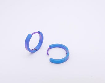 Titanium oorbellen geanodiseerd blauw Hypoallergeen diameter 15 mm