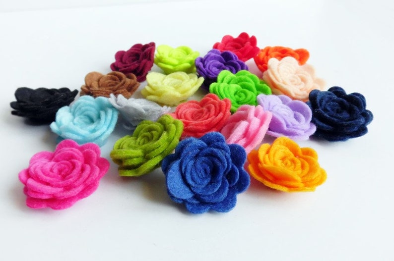 Felt flowers for crafts, set 50 flowers, small felt roses in mixed colors, rolled flower for floral embellishments image 4