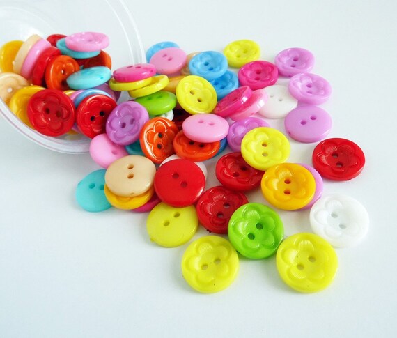 Plastic Round Buttons for Sewing, Scrapbooking Decorations