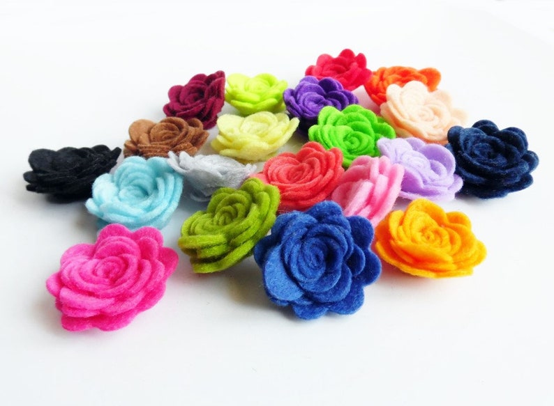 Felt flowers for crafts, set 50 flowers, small felt roses in mixed colors, rolled flower for floral embellishments image 1