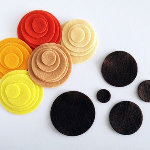 Felt circles for sewing, felt shapes for crafts, pre-cut felt circles in different sizes, set of 30