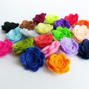 Felt flowers for crafts, set 50 flowers, small felt roses in mixed colors, rolled flower for floral embellishments image 2